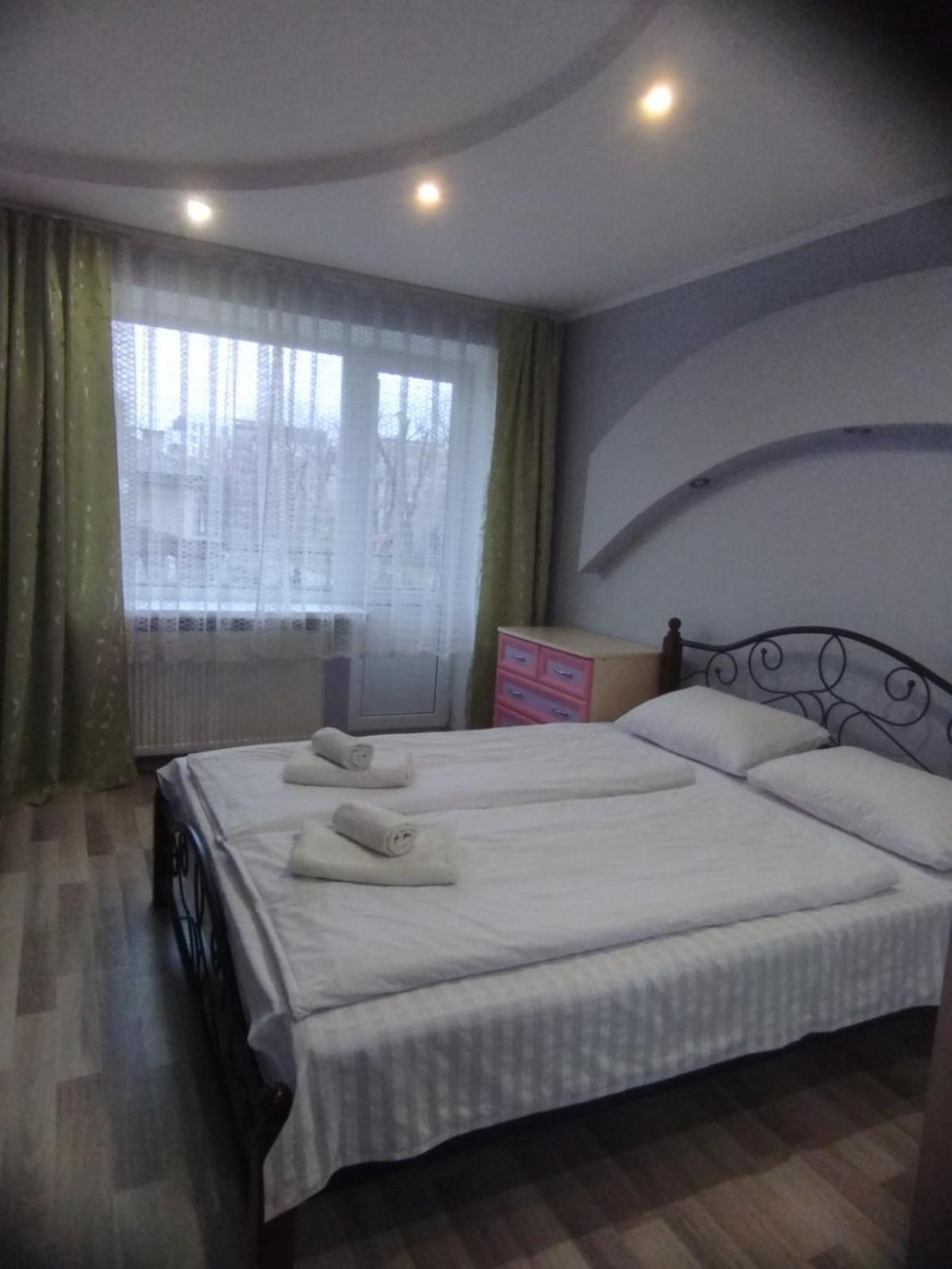 Дизайнерська Квартира У Центрі Міста Užhorod Esterno foto
